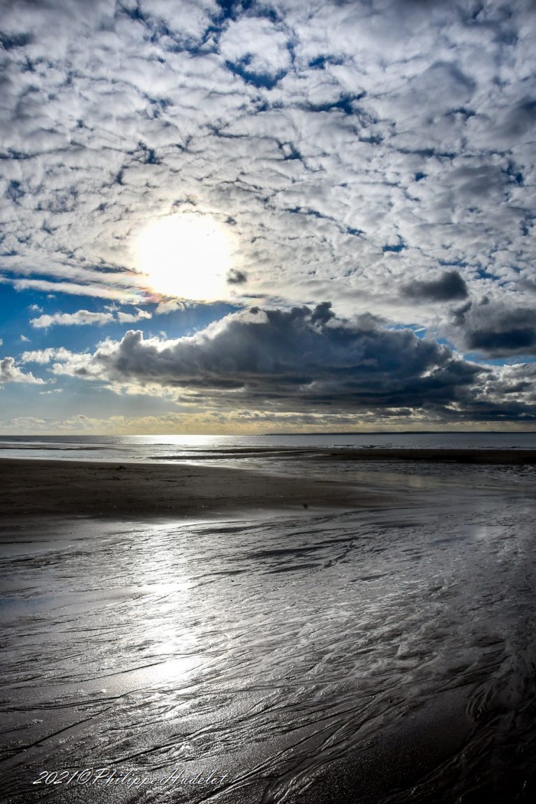 Une vue de la plage de Surtainville