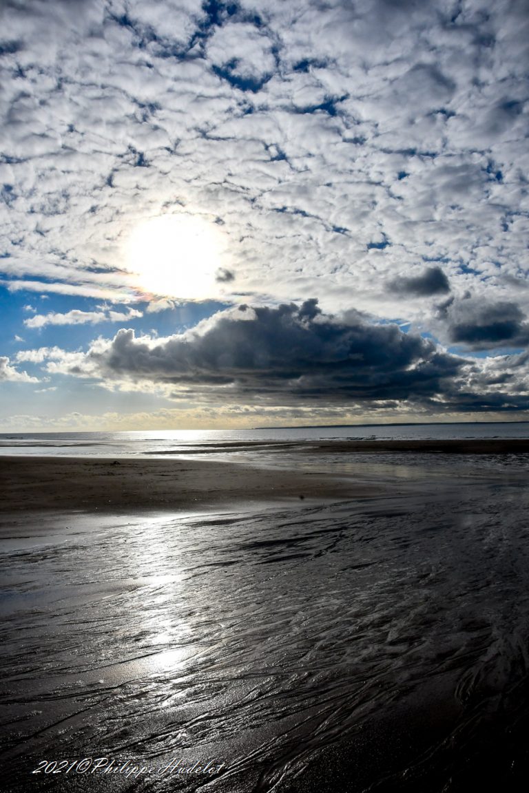 Une vue de la plage de Surtainville